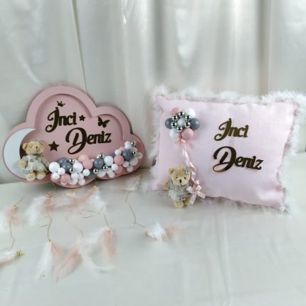 Bebek Bulut Kapı Süsü ve Yastık Seti