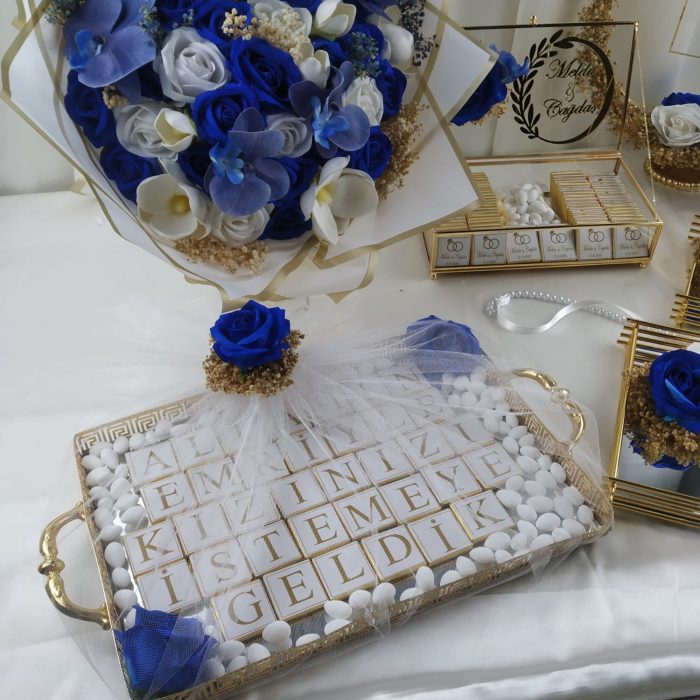 Bambu Tepsi Seti, Buket, Çikolatalar, Dekor Mumlar ve Dekoratif İsimlik - Görsel 4