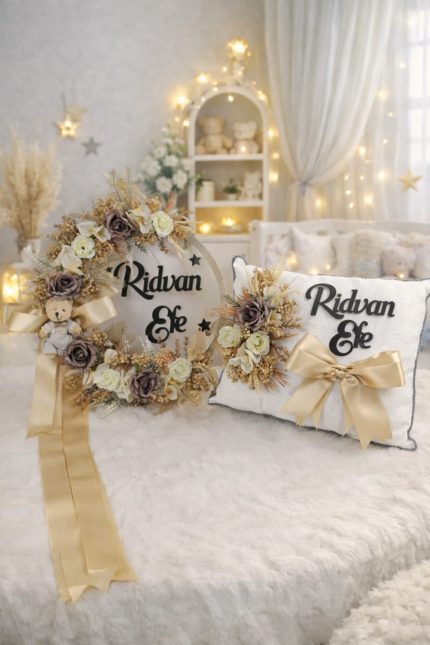 Bebek Kapı Süsü ve Yastık Seti