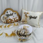 Bebek Bulut Kapı Süsü, Yastık ve Çikolata Seti