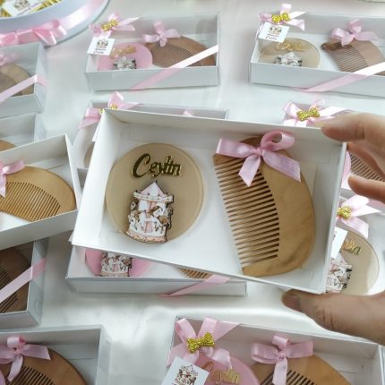 Ahşap Tarak ve UV Baskılı Figürlü Magnet Hediyelik